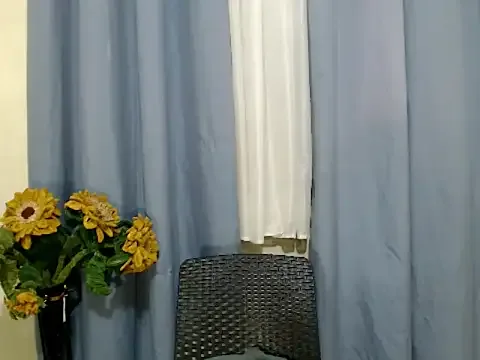 SKINNYasianSLUTs besplatni live xxx cams