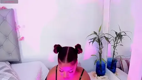 SarethLux free live xxx cams