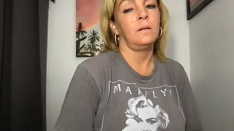SattivvaXXX 免费直播 xxx 摄像头