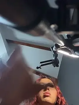 Selena_Rouge1 ücretsiz canlı xxx cam