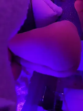 SexyMia2000 free live xxx cams
