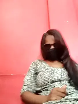 Sexy_monikah cams xxx live gratuites