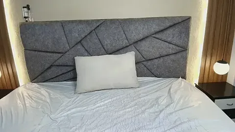 ShayMilleer ücretsiz canlı xxx cam