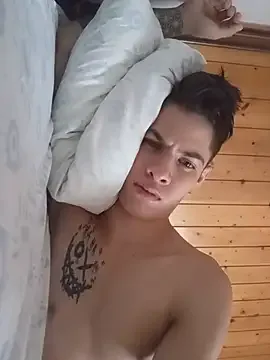 StartedSizing free live xxx cams