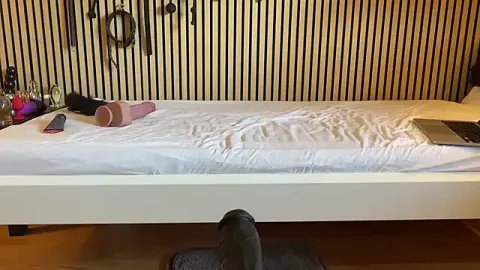 SubmissiveSlut37 free live xxx cams
