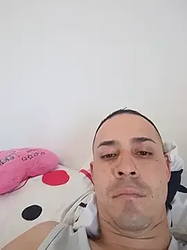 TheWilly free live xxx cams