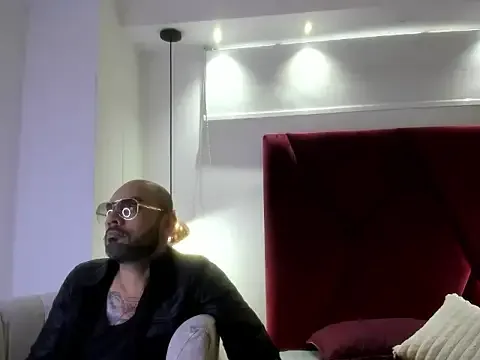 Thiago_Sins ücretsiz canlı xxx cam