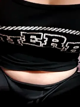 Tiny2007 besplatni live xxx cams