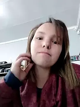 Tinybabeplays besplatni live xxx cams