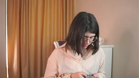 ToryHoush ücretsiz canlı xxx cam