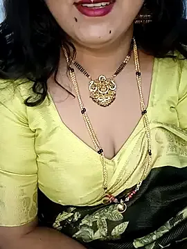 Urmila_kannada_telugu camere xxx live gratis