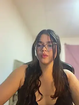 Valentina2390 free live xxx cams