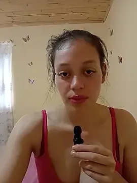 ValentinaNoirr free live xxx cams