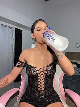 Vaneza_G1 besplatni live xxx cams