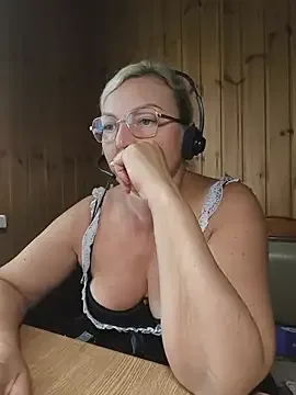 White-Chocolatte besplatni live xxx cams