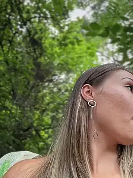 Wonder_Kari free live xxx cams