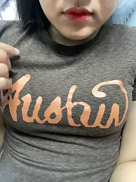 Xuka_18 zdarma živé xxx cams