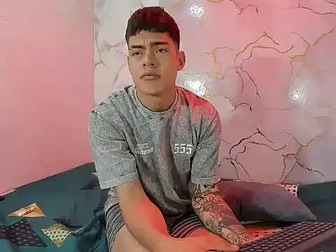 Yacoboyhot02 free live xxx cams