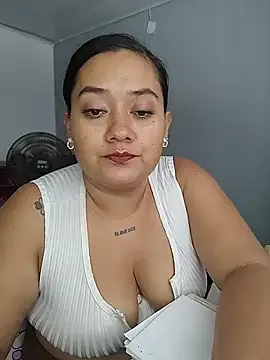 Young-Soo cams xxx live gratuites