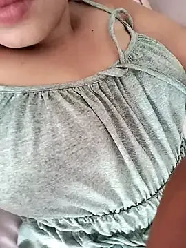 YourSchika cams xxx ao vivo grátis