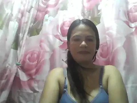 YummyPinay69 free live xxx cams