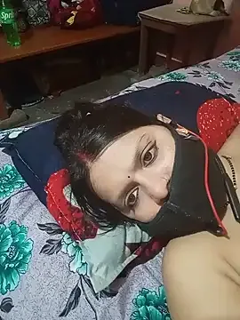 ZOYA-STRIP zdarma živé xxx cams