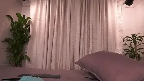 agatha_collins_ zdarma živé xxx cams