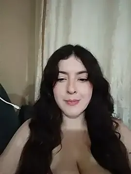 alicia_979 免费直播 xxx 摄像头