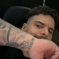 bigitaliandic 免费直播 xxx 摄像头