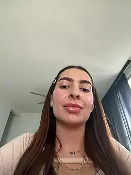 caralella free live xxx cams