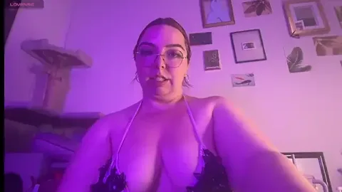 curvycate127 besplatni live xxx cams