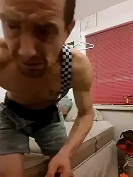 dyldo83 ingyenes élő xxx cams