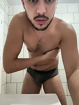 hotbyleo tasuta live xxx cams