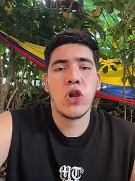its-hellofmike cam xxx trực tiếp miễn phí