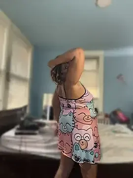 kurvyanimekittyfeet free live xxx cams