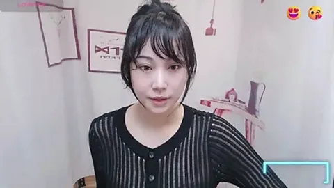 lingeringvoice ingyenes élő xxx cams