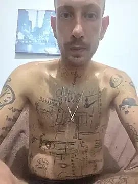 loucas92 免费直播 xxx 摄像头
