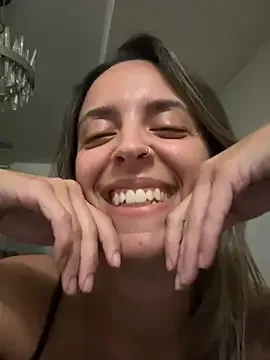 mellybearzzz camere xxx live gratis