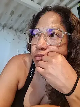 mila38 δωρεάν live xxx cams