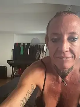 miryredqueen free live xxx cams