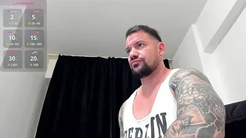 musclemonster31 besplatni live xxx cams