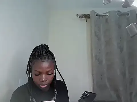 queen_zuri01 cams xxx live gratuites