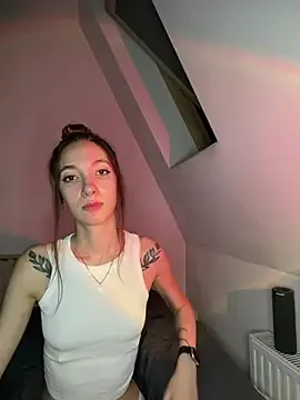 shadow_bloom_24 bezmaksas live xxx cams