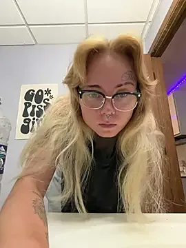 skinnyvan1lla ücretsiz canlı xxx cam