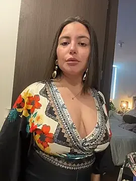 sukhakunis1 free live xxx cams