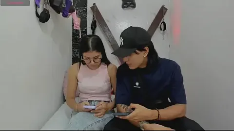 sweetauracouple 무료 라이브 xxx 캠