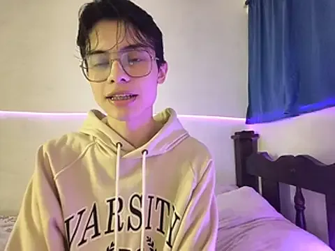 thin_twink free live xxx cams