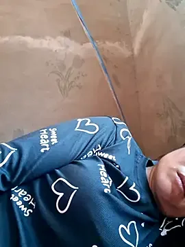 xuxulovezz free live xxx cams