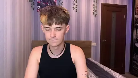 yoursexykun besplatni live xxx cams