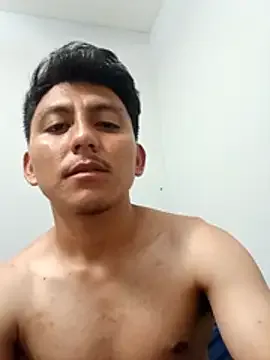 yuniorq free live xxx cams